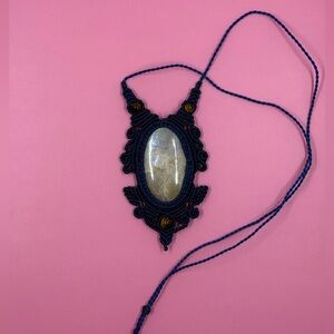 Elegant Blue and Brown Pendant Necklace